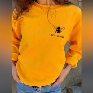 Bee Kind crew neck